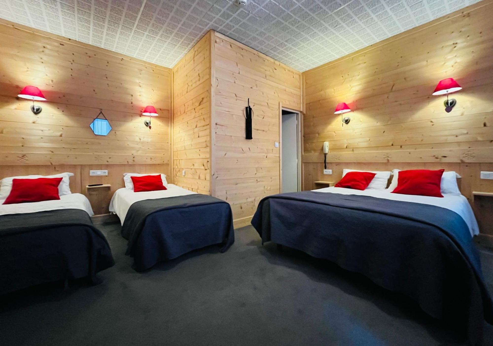 Hotel Le Sacca, Nouvelle Equipe Cauterets Exterior photo
